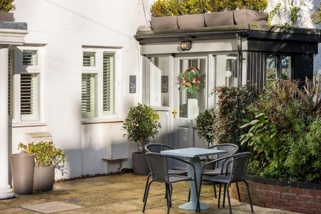 Fabulous Ground Floor Apartment. Great Malvern Extérieur photo
